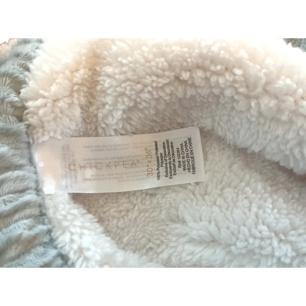 Chickpea Baby Blanket Pink Sherpa Fleece Reversible Grey Ribbed Trim 30x36‎